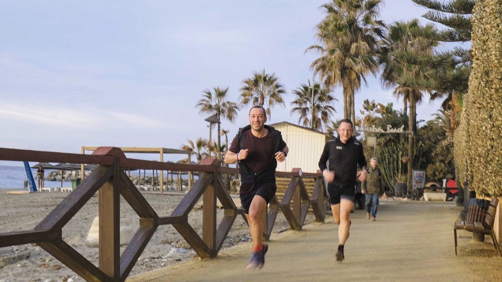 Morgenløb langs havet
